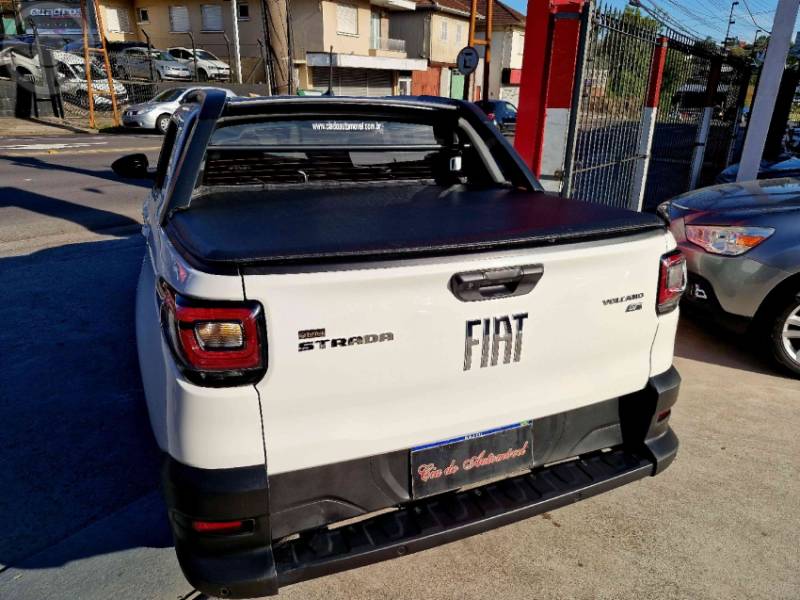 FIAT - STRADA 1.3 VOLCANO CD 8V FLEX 4P AUTOMÁTICO - 2023/2023 - BRANCA - R$ 116.900,00