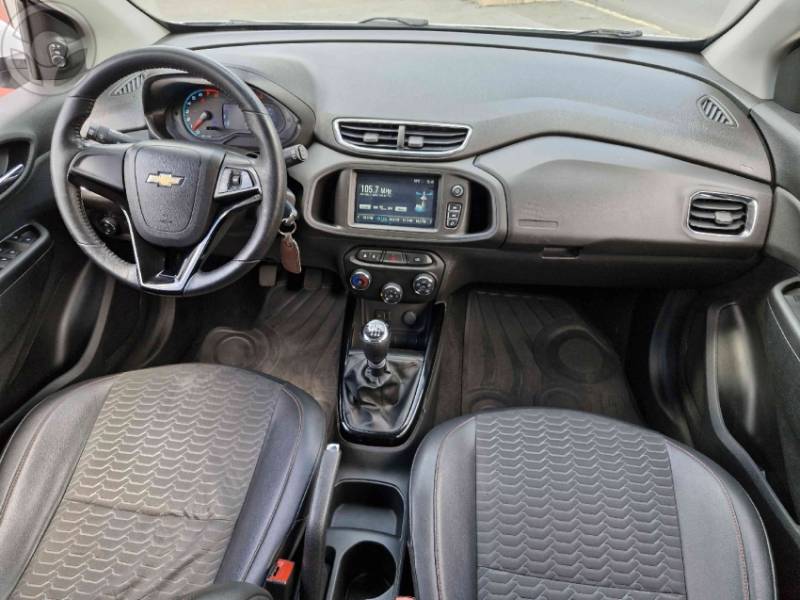 CHEVROLET - ONIX 1.4 MPFI LTZ 8V FLEX 4P MANUAL - 2018/2018 - BRANCA - R$ 67.900,00