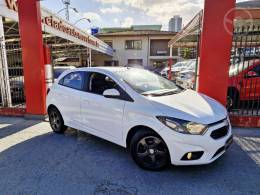 CHEVROLET - ONIX 1.4 MPFI LTZ 8V FLEX 4P MANUAL - 2017/2018 - BRANCA - R$ 63.900,00