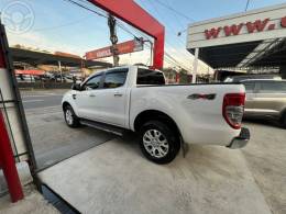 FORD - RANGER 3.2 XLT 4X4 CD 20V DIESEL 4P AUTOMÁTICO - 2020/2021 - BRANCA - R$ 179.000,00