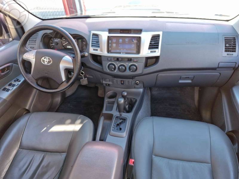 TOYOTA - HILUX 3.0 SR 4X4 CD 16V TURBO INTERCOOLER DIESEL 4P AUTOMÁTICO - 2012/2013 - PRETA - R$ 129.000,00