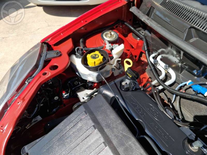 FORD - KA 1.0 MPI 8V FLEX 2P MANUAL - 2013/2013 - VERMELHA - R$ 26.900,00