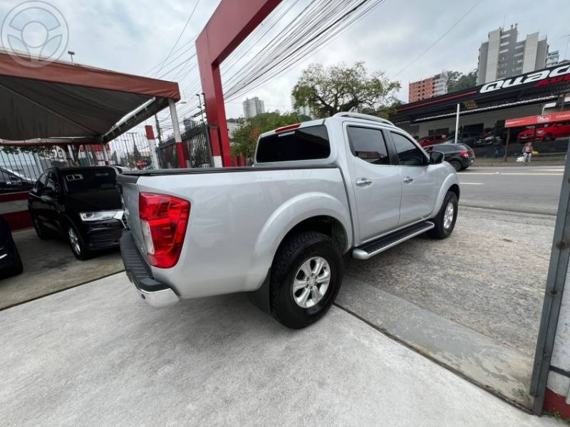 NISSAN - FRONTIER 2.3 LE 4X4 CD BI TURBO DIESEL 4P AUTOMÁTICO - 2018/2018 - PRATA - R$ 145.000,00