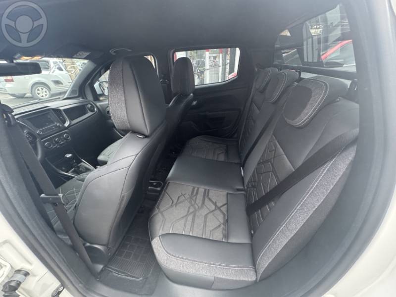 FIAT - STRADA 1.3 VOLCANO CD 8V FLEX 4P MANUAL - 2020/2021 - BRANCA - R$ 112.000,00