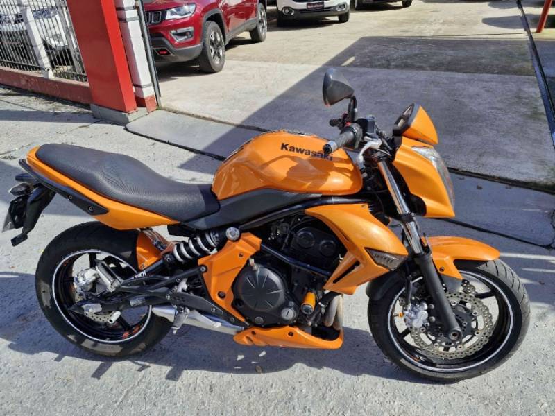 KAWASAKI - ER-6N ABS - 2010/2010 - LARANJA - R$ 22.990,00