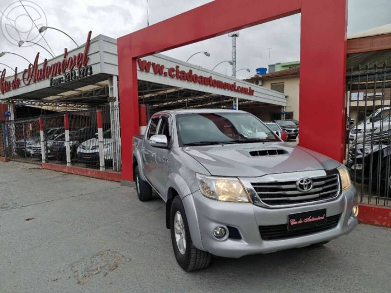 TOYOTA - HILUX 3.0 SRV 4X4 CD 16V TURBO INTERCOOLER DIESEL 4P AUTOMÁTICO - 2015/2015 - PRATA - R$ 143.000,00