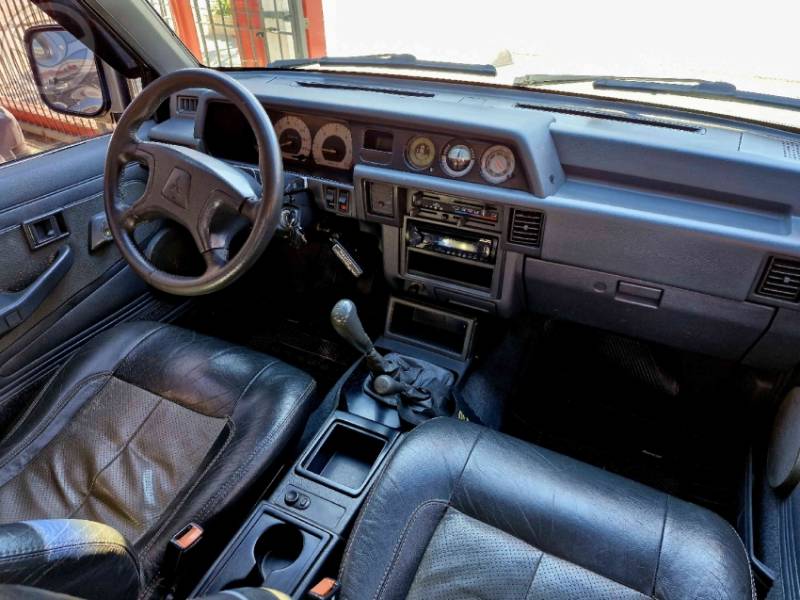 MITSUBISHI - L200 2.5 GLS HPE 4X4 CD 8V TURBO DIESEL 4P MANUAL - 2002/2003 - CINZA - R$ 54.900,00