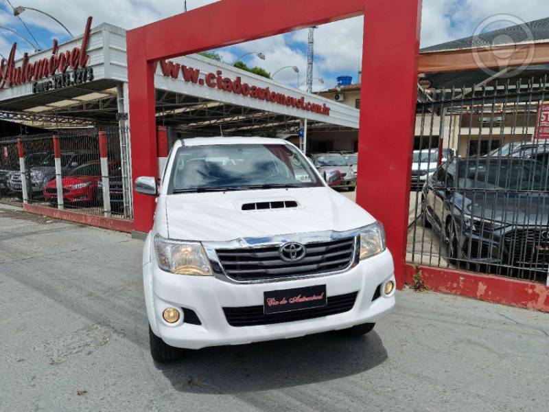 TOYOTA - HILUX 3.0 SR 4X4 CD 16V TURBO INTERCOOLER DIESEL 4P AUTOMÁTICO - 2014/2015 - BRANCA - R$ 139.000,00