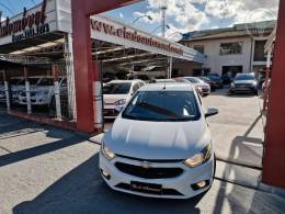 CHEVROLET - ONIX 1.4 MPFI LTZ 8V FLEX 4P MANUAL - 2017/2018 - BRANCA - R$ 63.900,00