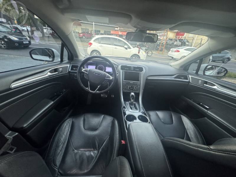 FORD - FUSION 2.0 TITANIUM AWD 16V 4P AUTOMÁTICO - 2012/2013 - BRANCA - R$ 78.900,00