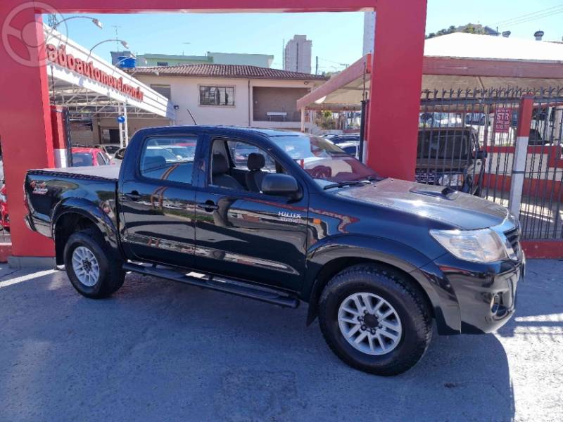 TOYOTA - HILUX 3.0 SR 4X4 CD 16V TURBO INTERCOOLER DIESEL 4P AUTOMÁTICO - 2012/2013 - PRETA - R$ 129.000,00