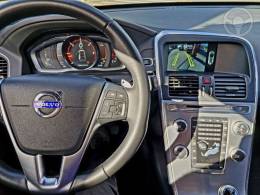 VOLVO - XC60 2.4 D5 MOMENTUM DIESEL AWD 4P AUTOMÁTICO - 2016/2017 - CINZA - R$ 98.000,00