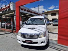 TOYOTA - HILUX 3.0 SRV TOP 4X4 CD 16V TURBO INTERCOOLER DIESEL 4P AUTOMÁTICO - 2014/2015 - BRANCA - R$ 149.000,00