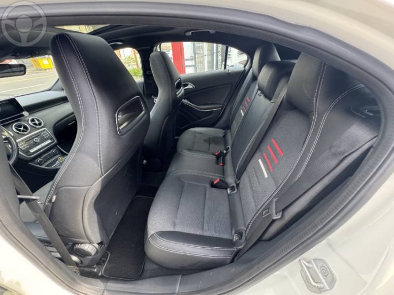 MERCEDES-BENZ - A 200 1.6 TURBO 16V FLEX 4P AUTOMÁTICO - 2017/2018 - BRANCA - R$ 119.000,00