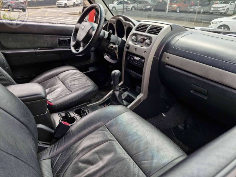 NISSAN - XTERRA 2.8 SE 4X4 8V TURBO INTERCOOLER DIESEL 4P MANUAL - 2003/2004 - PRATA - R$ 69.800,00