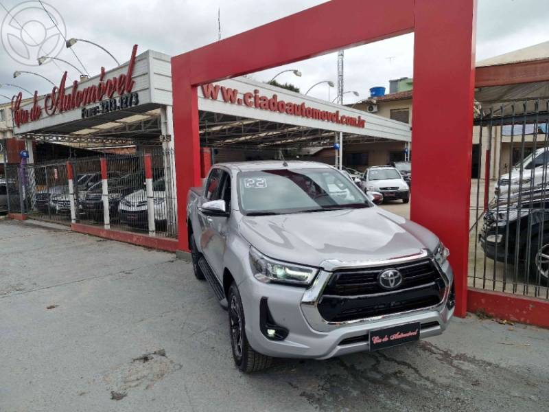 TOYOTA - HILUX 2.8 SRX 4X4 CD 16V DIESEL 4P AUTOMÁTICO - 2022/2022 - CINZA - R$ 239.000,00