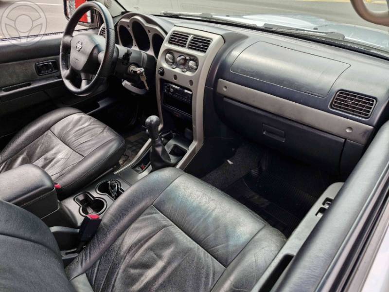 NISSAN - XTERRA 2.8 SE 4X4 8V TURBO INTERCOOLER DIESEL 4P MANUAL - 2003/2004 - PRATA - R$ 69.800,00