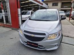 CHEVROLET - ONIX 1.0 MPFI JOY 8V FLEX 4P MANUAL - 2017/2018 - PRATA - R$ 46.900,00