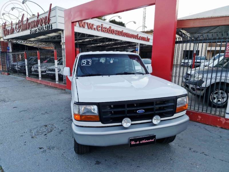 FORD - F-1000 - 1996/1997 - BRANCA - R$ 89.000,00