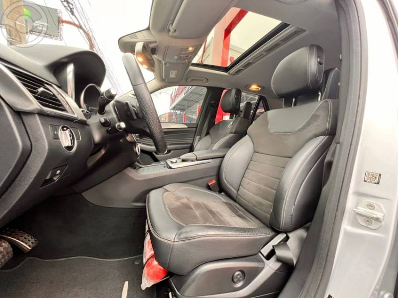 MERCEDES-BENZ - ML 350 3.0 BLUETEC SPORT V6 DIESEL 4P AUTOMÁTICO - 2015/2015 - PRATA - R$ 143.000,00
