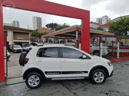 VOLKSWAGEN - CROSSFOX 1.6 MI FLEX 8V 4P MANUAL - 2010/2011 - BRANCA - R$ 41.900,00