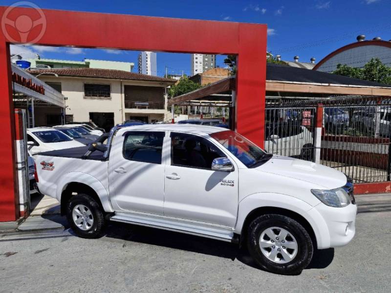 TOYOTA - HILUX 3.0 SRV TOP 4X4 CD 16V TURBO INTERCOOLER DIESEL 4P AUTOMÁTICO - 2014/2015 - BRANCA - R$ 149.000,00