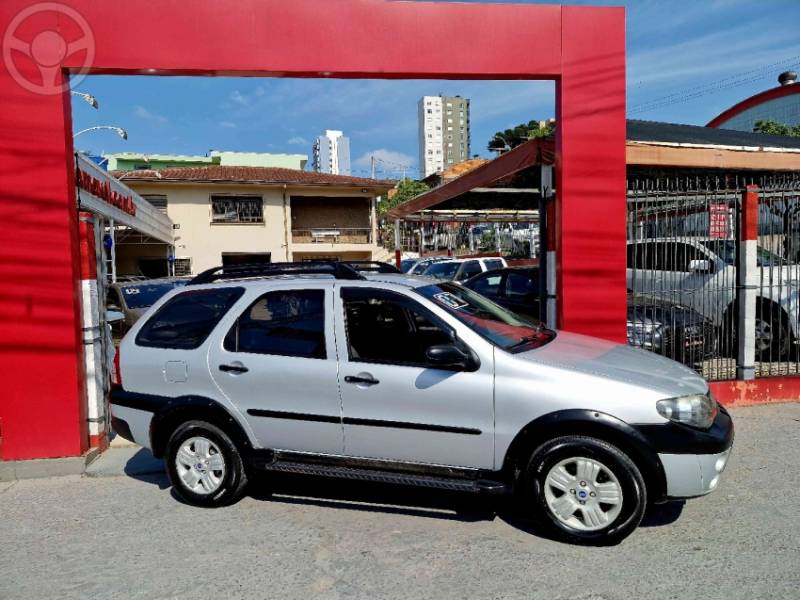 FIAT - PALIO 1.8 MPI ADVENTURE WEEKEND 8V FLEX 4P MANUAL - 2006/2007 - PRATA - R$ 27.900,00