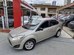 FORD - FIESTA 1.6 ROCAM SEDAN 8V FLEX 4P MANUAL - 2014/2014 - PRATA - R$ 34.900,00