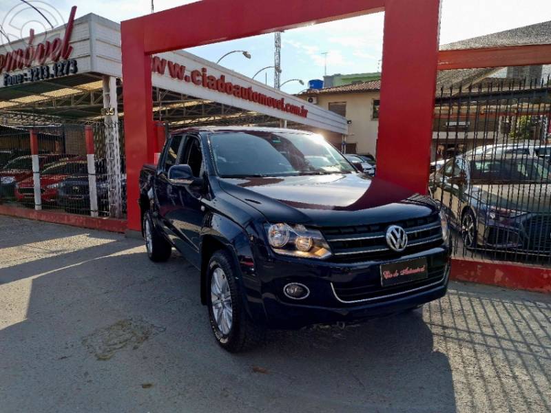 VOLKSWAGEN - AMAROK 2.0 HIGHLINE 4X4 CD 16V TURBO INTERCOOLER DIESEL 4P AUTOMÁTICO - 2013/2013 - PRETA - R$ 86.000,00