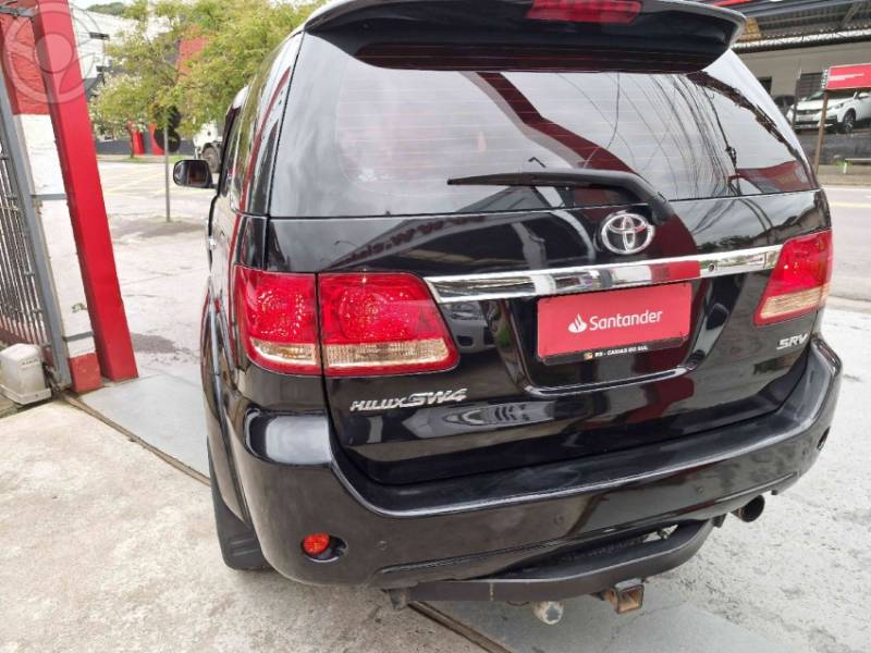 TOYOTA - HILUX SW4 3.0 SRV 4X4 16V TURBO INTERCOOLER DIESEL 4P AUTOMÁTICO - 2006/2007 - PRETA - R$ 98.000,00