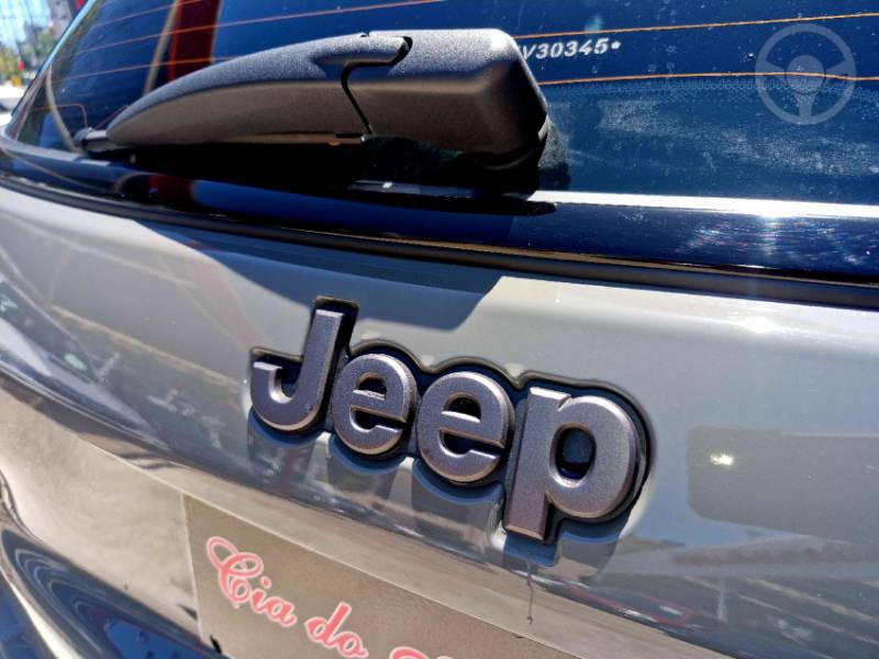 JEEP - COMPASS 2.0 HURRICANE BLACKHAWK 4X4 TURBO 4P AUTOMÁTICO - 2024/2025 - CINZA - R$ 225.000,00