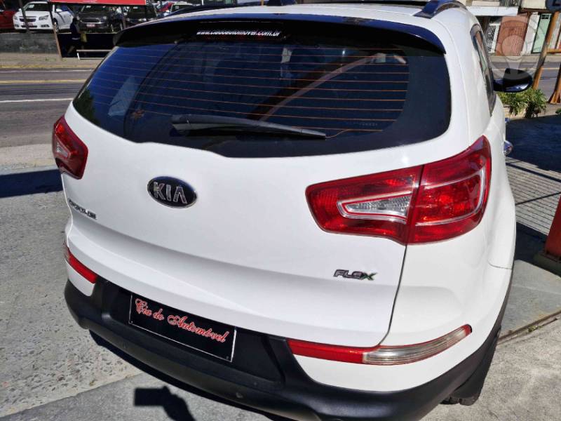 KIA MOTORS - SPORTAGE 2.0 EX 4X2 16V FLEX 4P AUTOMÁTICO - 2013/2014 - BRANCA - R$ 79.800,00