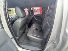 FORD - RANGER 3.2 XLT 4X4 CD 20V DIESEL 4P AUTOMÁTICO - 2013/2014 - PRATA - R$ 115.000,00
